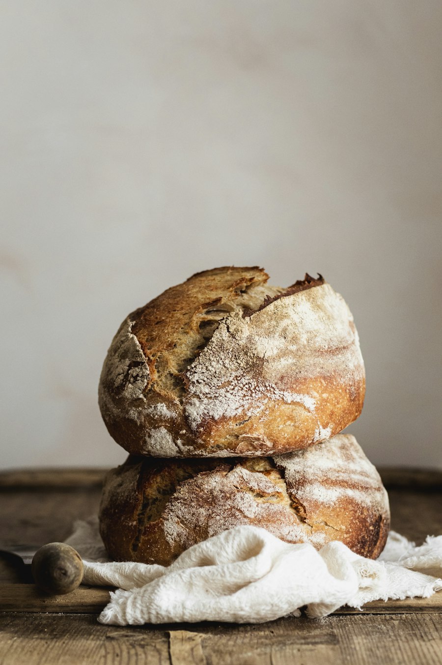 Classic No-Knead Artisan Dutch Oven Bread - Editorially validated guide on Cocinanding