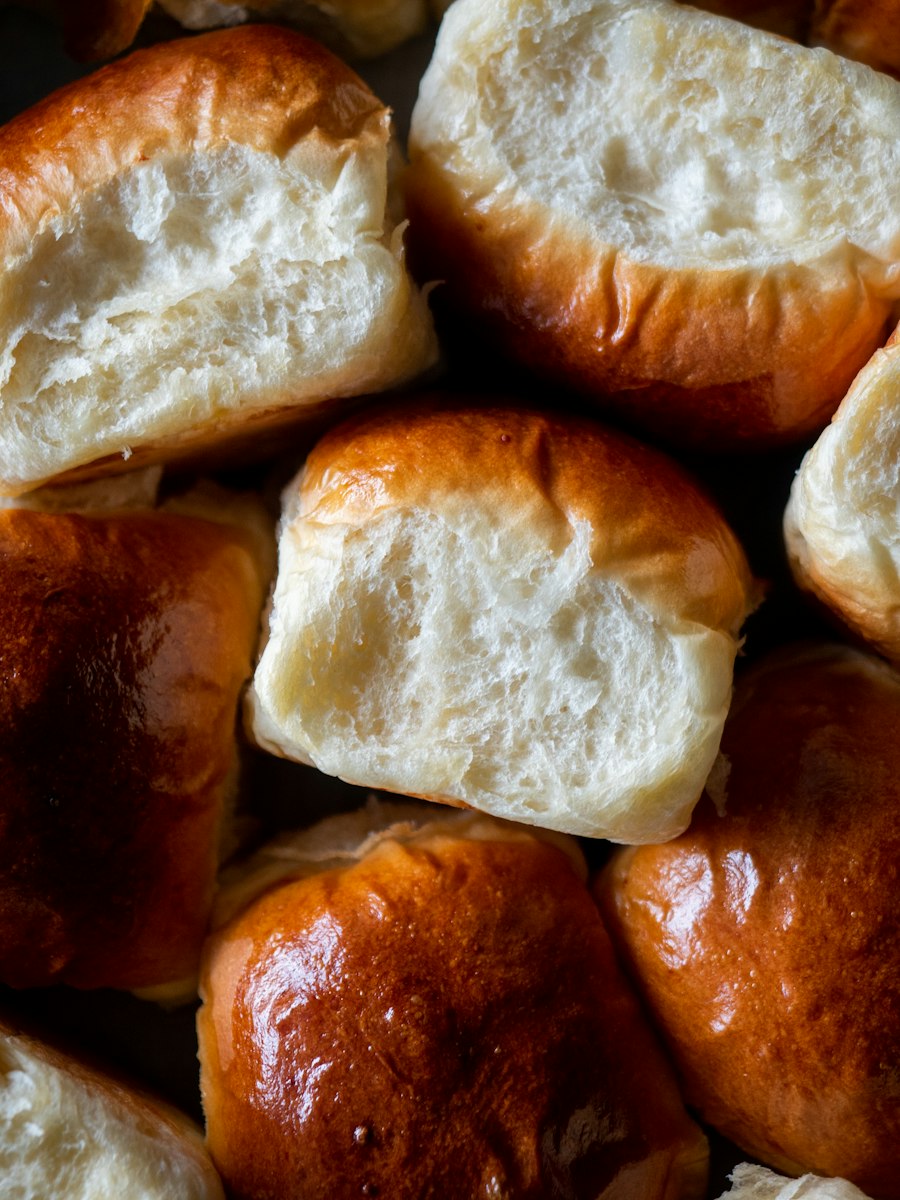 Ultra-Fluffy Japanese Milk Bread (Shokupan) - Editorially validated guide on Cocinanding